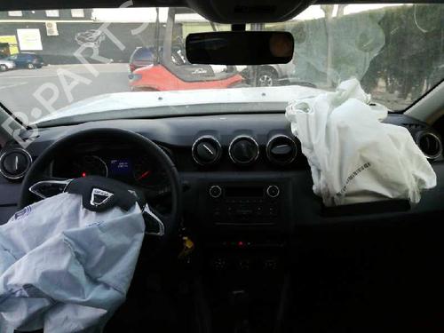 Mass air flow sensor DACIA DUSTER (HM_) | BP8140031M95