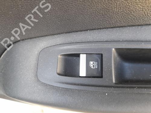 Used Right rear window switch RENAULT CAPTUR II (HF_) 1.0 TCe 90 ECO-G (HFM6) (91 hp) 30128595