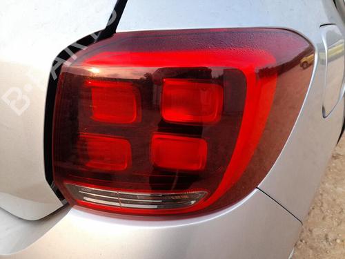 Used Right taillight DACIA SANDERO II TCe 90 LPG (B8M1) (90 hp) 28162317