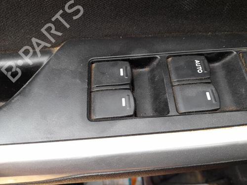 Used Left front window switch SUZUKI VITARA (LY) 1.6 DDiS (APK 416D) (120 hp) 29311947
