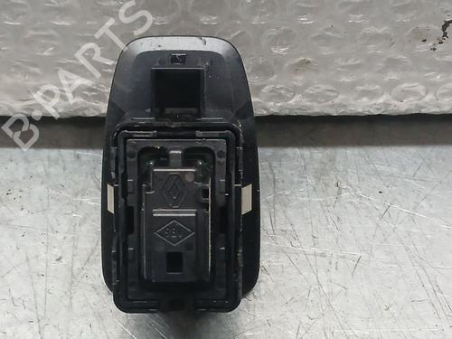 Right front window switch RENAULT CLIO V (B7_) 1.0 LPG (B7MT) | BP32394203I26