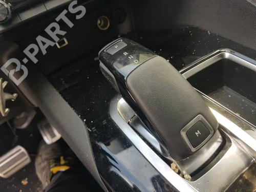 Used Manual gearbox selector Manual gearbox selector PEUGEOT 3008 II SUV (MC_, MR_, MJ_, M4_) 1.5 BlueHDi 130 (131 hp) 10770904 10770904