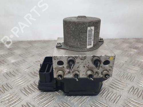 Used ABS pump FORD MONDEO IV (BA7) [2007-2015]  8822228