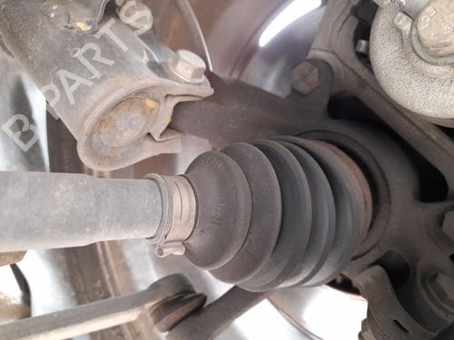 Used Left front driveshaft MAHINDRA KUV100 (K1) 1.2 VVT (87 hp) 30154021