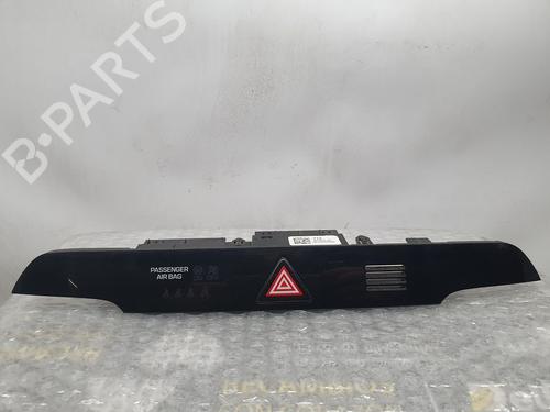 Used Warning switch HYUNDAI TUCSON (TL, TLE) [2015-2023]  8169957