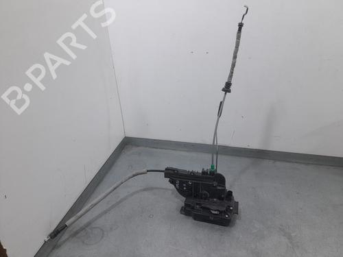 front-left-lock-mercedes-benz-vito-tourer-w447-2014-30624303 main image