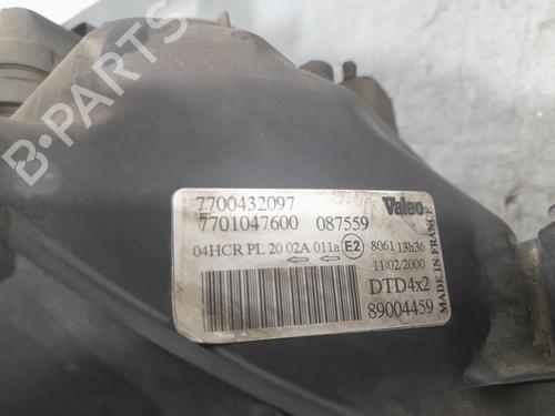 Right headlight RENAULT SCÉNIC I MPV (JA0/1_, FA0_) 2.0 16V (JA1B, JA1D, JA0C) | BP28382828C29 