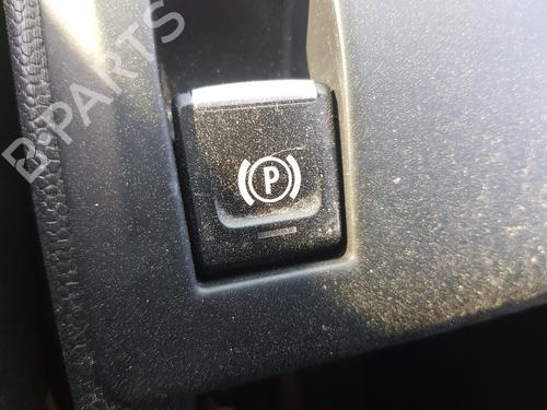 hand-brake-bmw-i3-i01-2013-33465637 main image