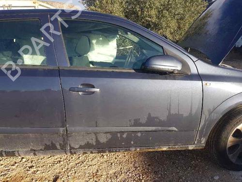 Used Right front door OPEL ASTRA H (A04) 1.6 (L48) (105 hp) 26458049