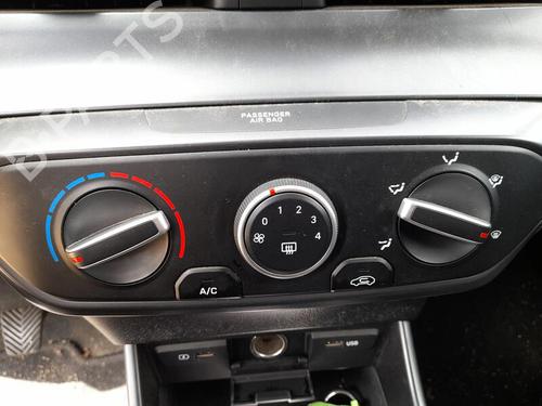 Panel klimatyzacji / ogrzewania HYUNDAI i20 III (BC3, BI3) 1.0 T-GDI 97250Q0010