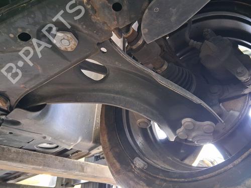 left-front-suspension-arm-renault-clio-v-b7_-2019-38270537 main image