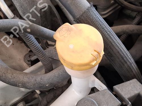 Used Windscreen washer tank Windscreen washer tank 37796456 37796456