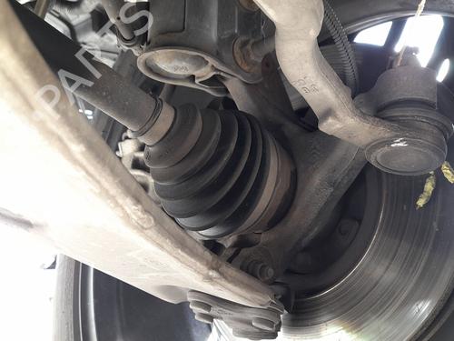Used Right front steering knuckle Right front steering knuckle CITROËN C4 III (BA_, BB_, BC_) 1.2 PureTech 130 (BAHNSA, BAHNSB) (130 hp) 35791825 35791825