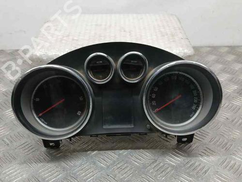 Used Instrument cluster OPEL ASTRA J Sports Tourer (P10) [2010-2015]  8519428