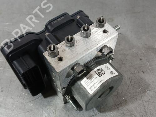 Used ABS pump ABS pump PEUGEOT 308 SW II (LC_, LJ_, LR_, LX_, L4_) 1.2 THP 130 (131 hp) 33930747 33930747