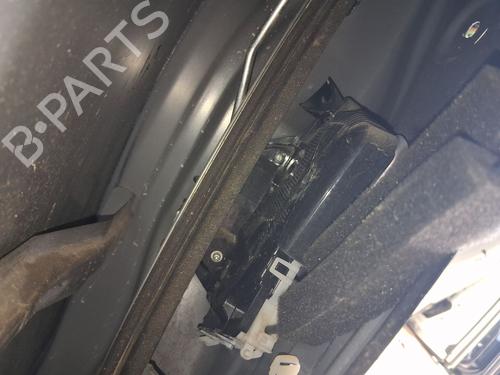Vergrendeling rechts voor Vergrendeling rechts voor HONDA JAZZ IV (GK_) 1.3 (102 hp) 37631705 37631705