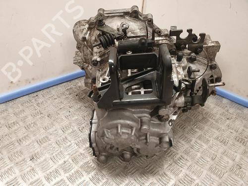 Gearbox HYUNDAI ELANTRA III Saloon (XD) 2.0 CRDi | BP686294M3 
