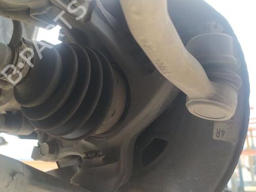 Used Right front steering knuckle Right front steering knuckle TOYOTA YARIS (_P13_) 1.0 (KSP130) (72 hp) 32261884 32261884