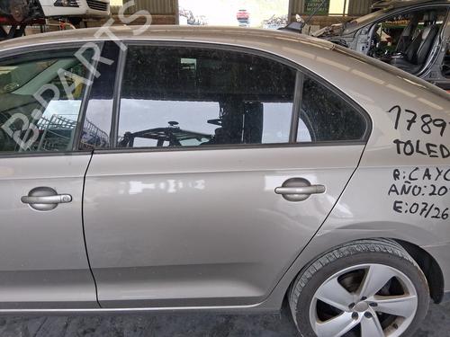 Used Left rear door Left rear door 37513952 37513952