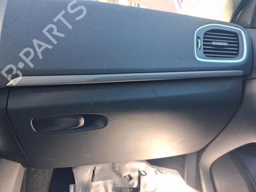 Used Glove box Glove box VOLVO V40 Hatchback (525) D2 (114 hp) 40236946 40236946