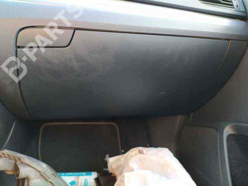 glove-box-skoda-superb-iii-3v3-20-tdi-2015-8535748 main image