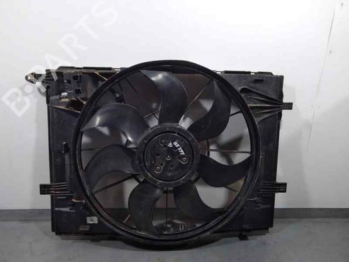 Used Radiator fan MERCEDES-BENZ C-CLASS (W205) C 220 BlueTEC / d (205.002, 205.004) (170 hp) 23577777