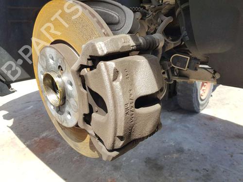 Used Right front brake caliper BMW 1 (F40) 118 i (140 hp) 18095620