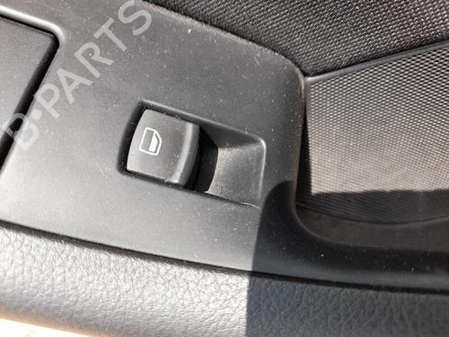 Venstre bagtil elrude kontakt AUDI A6 C6 (4F2) 2.0 TDI (140 hp) 26523647