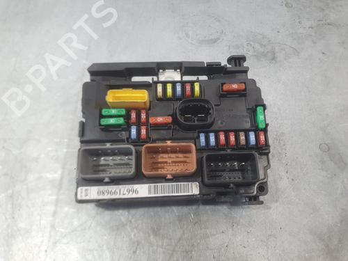 fuse-box-citroen-c3-ii-sc_-2009-39379764 main image