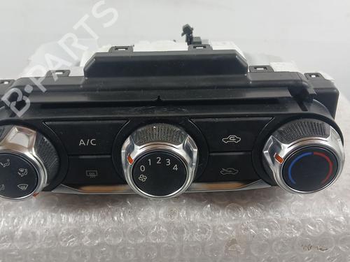 Used Climate control Climate control 36868210 36868210