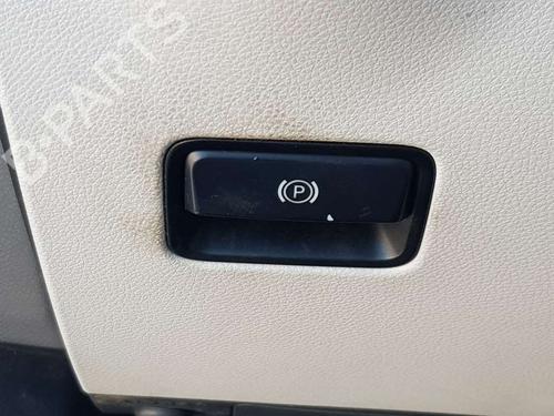 Used Hand brake MERCEDES-BENZ B-CLASS Sports Tourer (W246, W242) B 200 CDI / d (246.208) (136 hp) 17392966