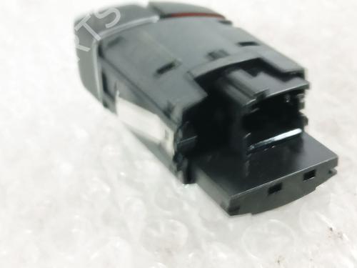 Warning switch BMW 2 Active Tourer (F45) 216 d | BP35964060I22 - Image 2