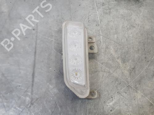 Used Right front indicator Right front indicator 38464445 38464445