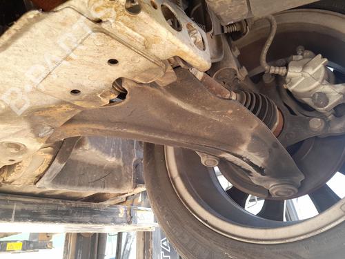 Used Left front suspension arm RENAULT ZOE (BFM_) ZOE (92 hp) 26722473