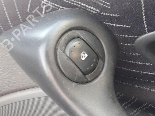 Used Right front window switch RENAULT LAGUNA II (BG0/1_) 1.9 dCi (BG08, BG0G) (120 hp) 30096422