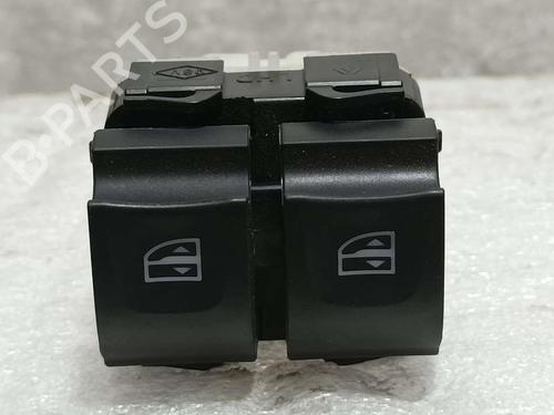 Used Left front window switch DACIA SANDERO III 1.0 TCe 90 (91 hp) 17108836