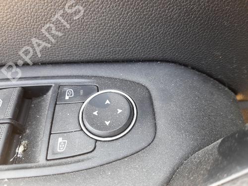 Interrupteur de vitre avant gauche RENAULT CAPTUR II (HF_) TCe 140 (HFN0) | BP29976901I27