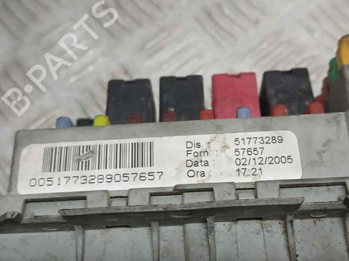 Fuse box FIAT STILO (192_)  | BP22803926E1 