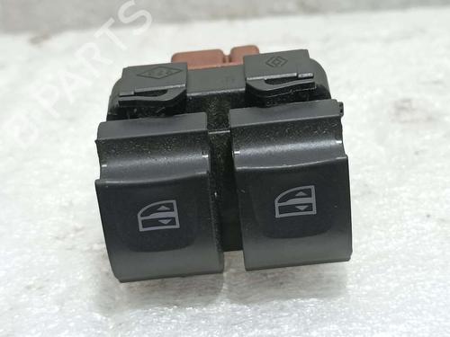Used Left front window switch DACIA SANDERO III 1.0 TCe 90 (91 hp) 17585344