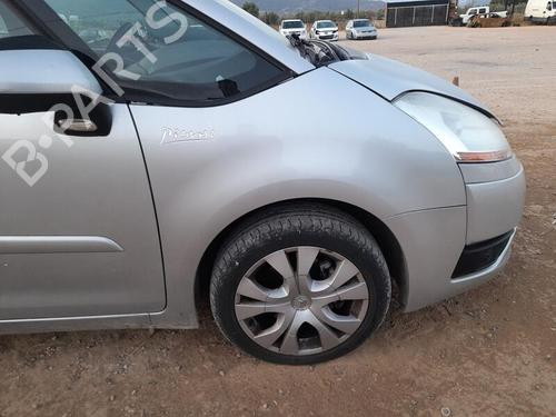 Used Right front fenders CITROËN C4 Grand Picasso I (UA_) 2.0 HDi 138 (136 hp) 28193175