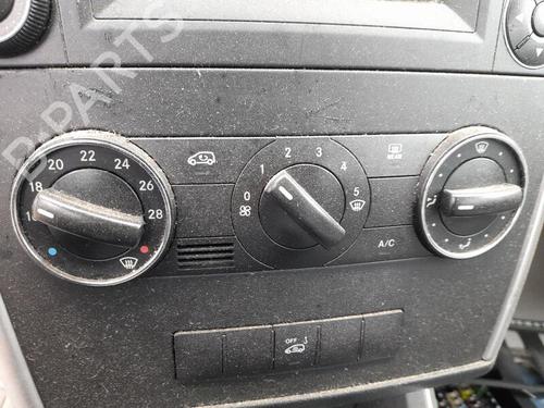 Used Climate control MERCEDES-BENZ B-CLASS Sports Tourer (W245) B 180 CDI (245.207) (109 hp) 29751987