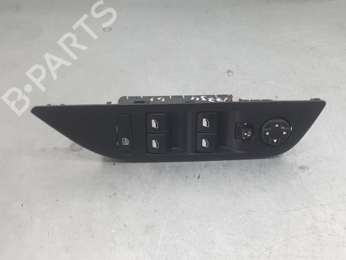 Used Left front window switch Left front window switch 36868200 36868200
