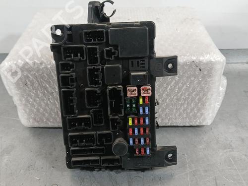 Used Fuse box Fuse box 38411327 38411327