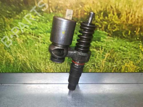 Used Injector LAND ROVER DEFENDER Station Wagon (L316) 2.5 Td5 4x4 (L316) (122 hp) 2586622