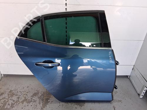 dr-hjre-bagtil-renault-megane-iv-hatchback-b9amn_-2015-33431334 main image