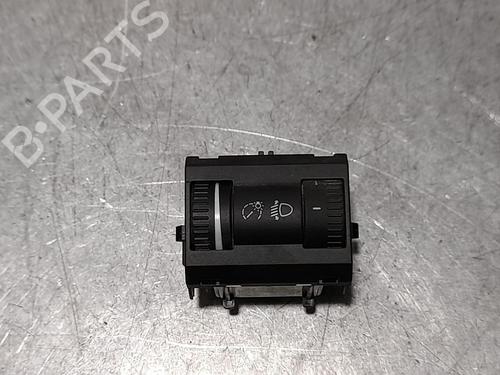 Used Switch SKODA YETI (5L) 1.2 TSI (105 hp) 11850940