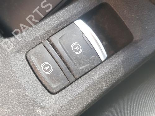 Used Hand brake Hand brake RENAULT CAPTUR II (HF_) TCe 100 (HFMT) (101 hp) 33557540 33557540