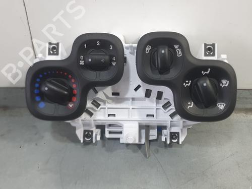 climate-control-fiat-panda-312_-319_-2012-29371404 main image