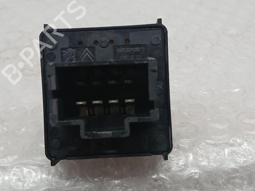 Left front window switch PEUGEOT 208 I (CA_, CC_) 1.0 VTi | BP27591350I27 