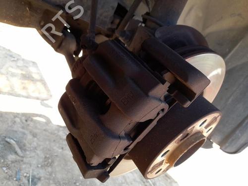 Used Right front brake caliper BMW 3 (E90) 318 i (129 hp) 29743196